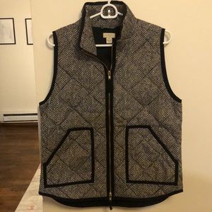Medium jcrew lightly loved puffer vest